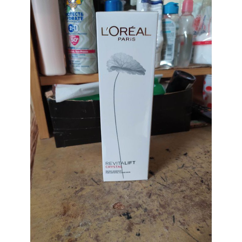 Loreal revitalift crystal *micro essence