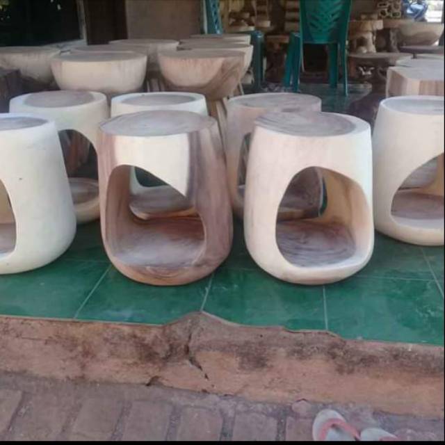 Kursi bulat stool kayu suar/trembesi