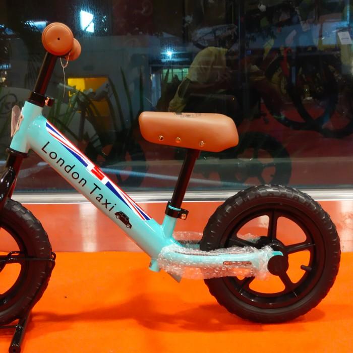 Komponen Sepeda Sepeda London Taxi Balance Bike - Kick Bike