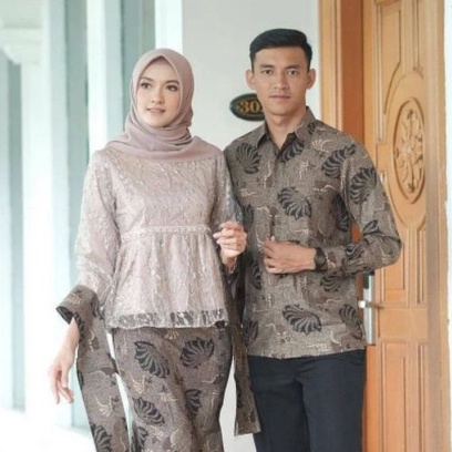 BAJU KEBAYA BROKAT / BAJU COUPLE LAMARAN / BAJU TUNANGAN / COUPLE PRIWEDING/ BAJU COUPLE KONDANGAN