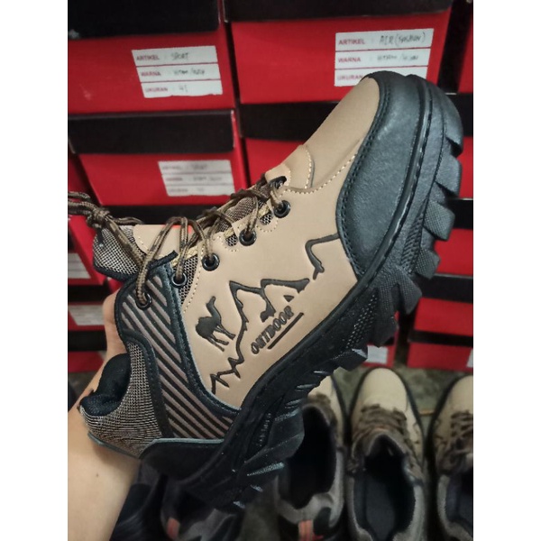 sepatu outdoor 39-43 Adventure Coklat Muda &amp; grey - Sepatu Sneakers Outdoor gunung Pria wanita sport Street medan murah hiking