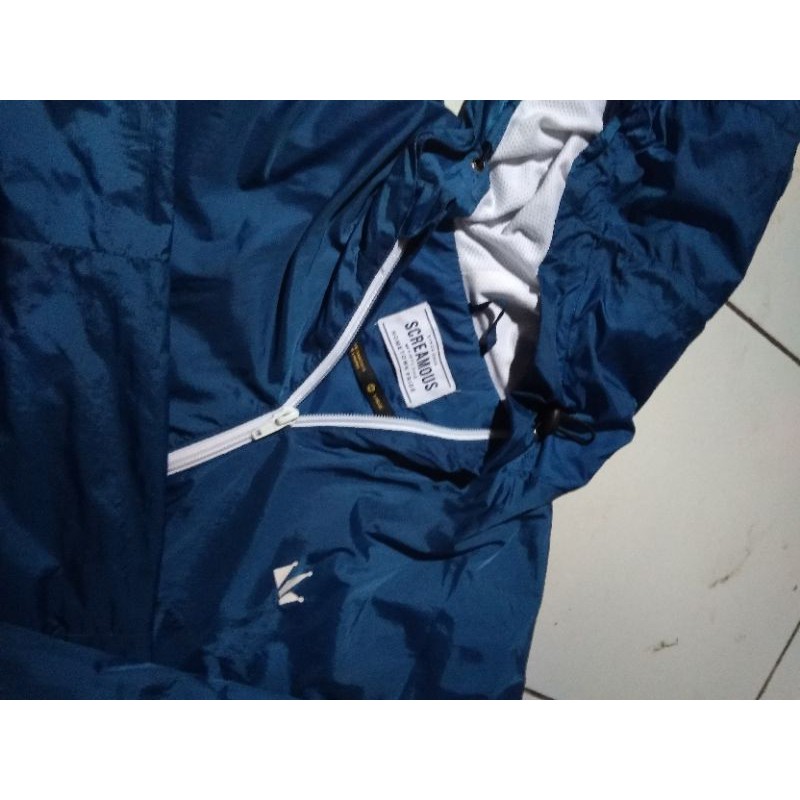 jaket parasut screamous