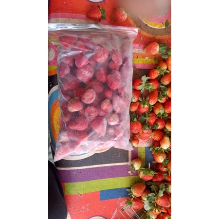 

strawberry frozen
