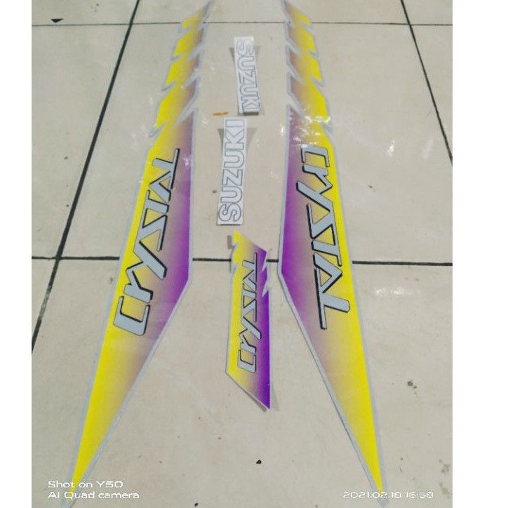 STRIPING STICKER  SUZUKI CRYSTAL THN 1992 KUNING