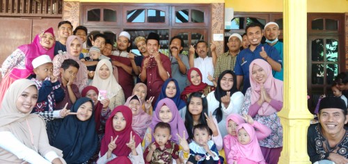 Setelan Peplum Songket Batik Jupri Palembang Ada Cowok Anak Cewek Dan Cowok Foto Terpisah Chat Admin