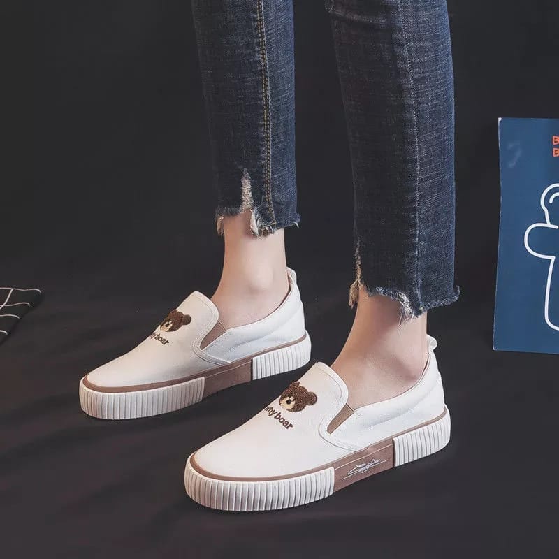 Sepatu Slip On Wanita Kanvas Bear AG14-7