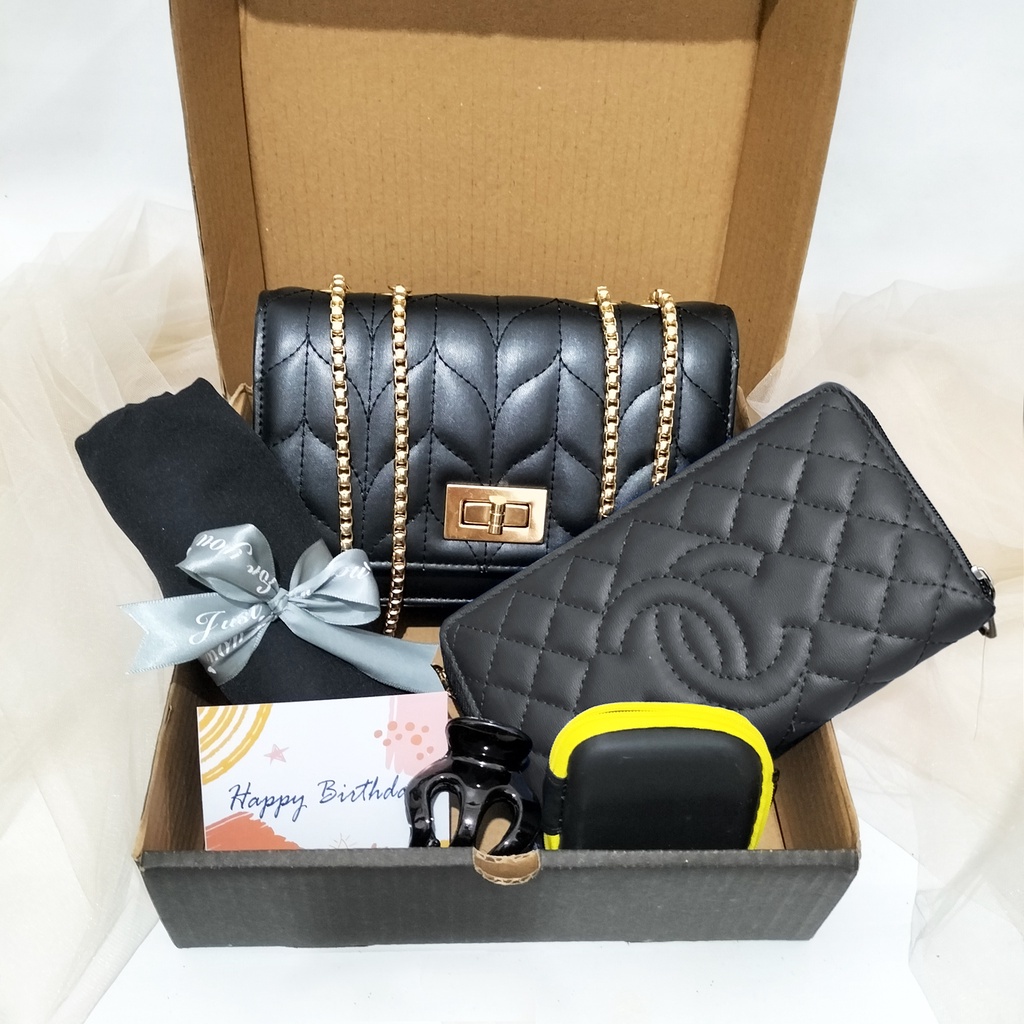 Kado ulang tahun cewek hampers cewe gift set ultah sahabat paket kado ulang tahun paket hadiah teman-Hana