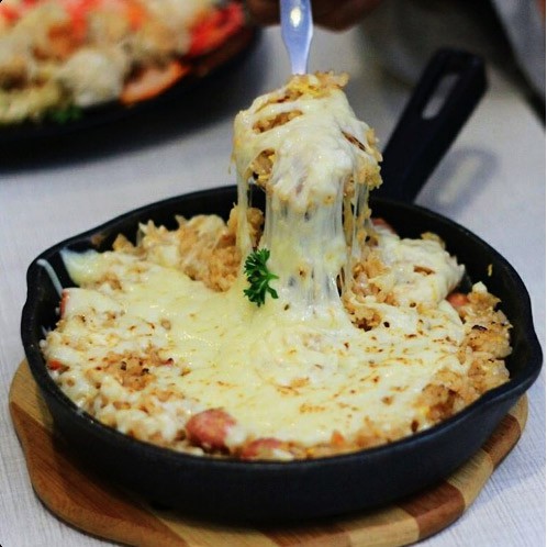 GRAB/GOJEK Keju Mozarella Saputo 3.5KG / Mozzarella Cheese