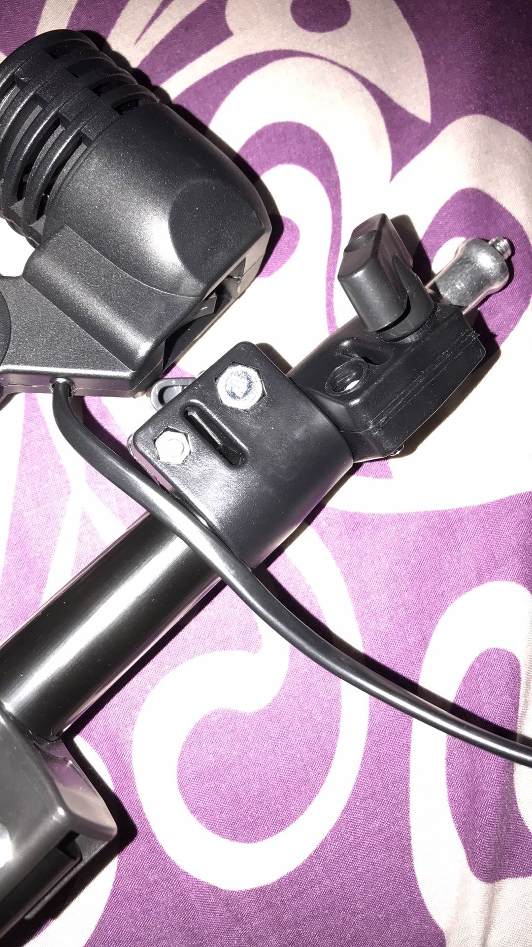 Lamp Holder Single Socket E27 Dengan Dudukan Payung