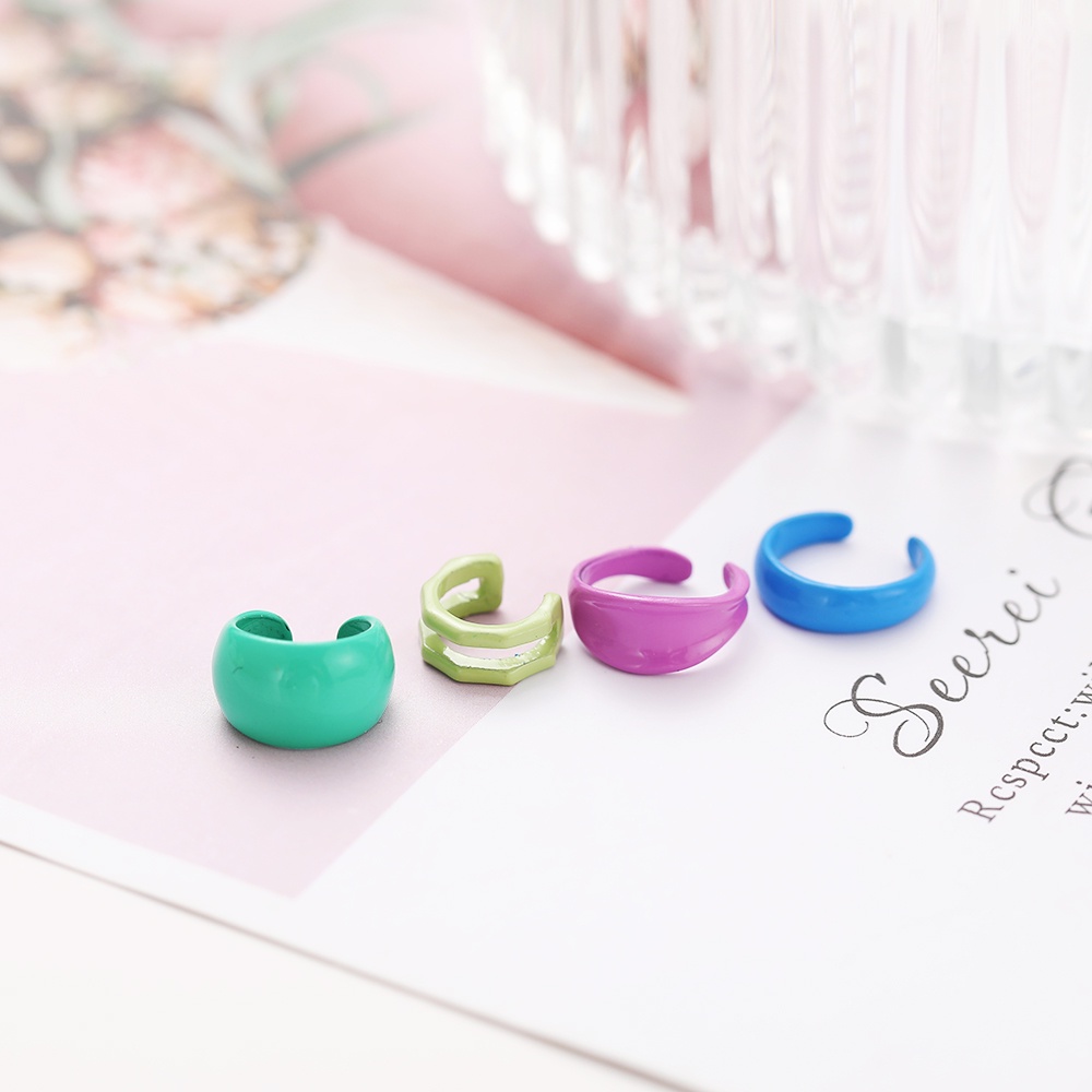 4pcs/set Retro Simple Alloy Color Ear Clip Set Non-pierced Hypoallergenic Circle Earrings Women Fashion Jewelry Accessories