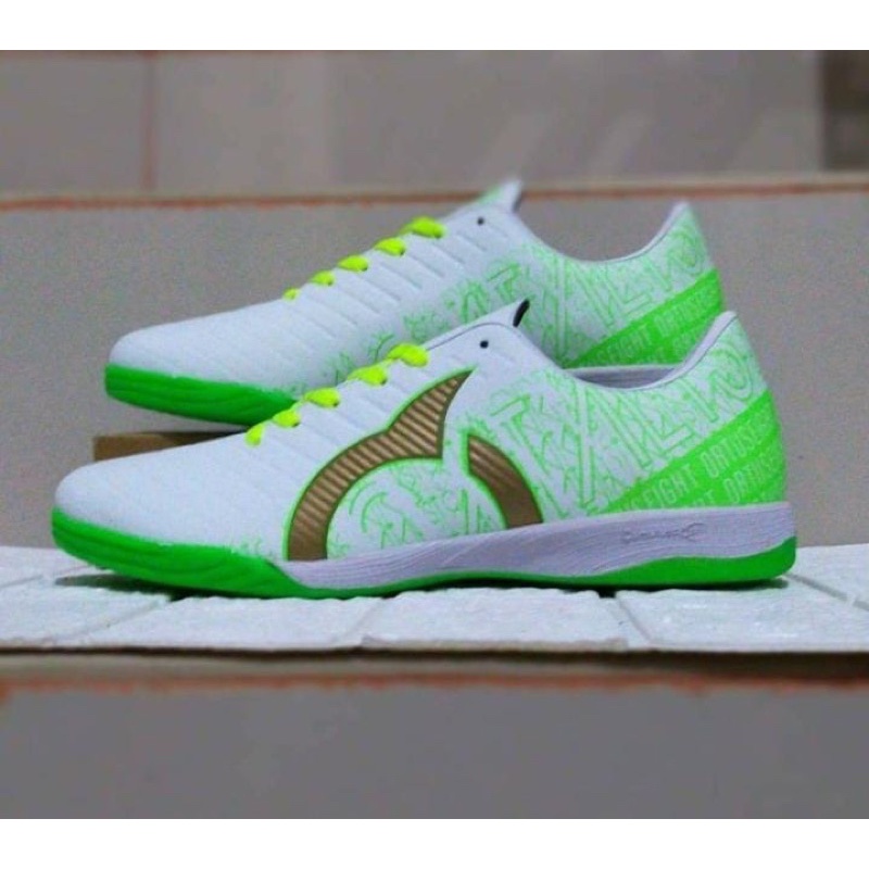Futsal Ortus  Sepatu Futsal Ortus Catalisty Jagosala