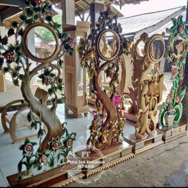 Jam hias/jam pajangan ukir Jepara kayu jati mebel Jepara