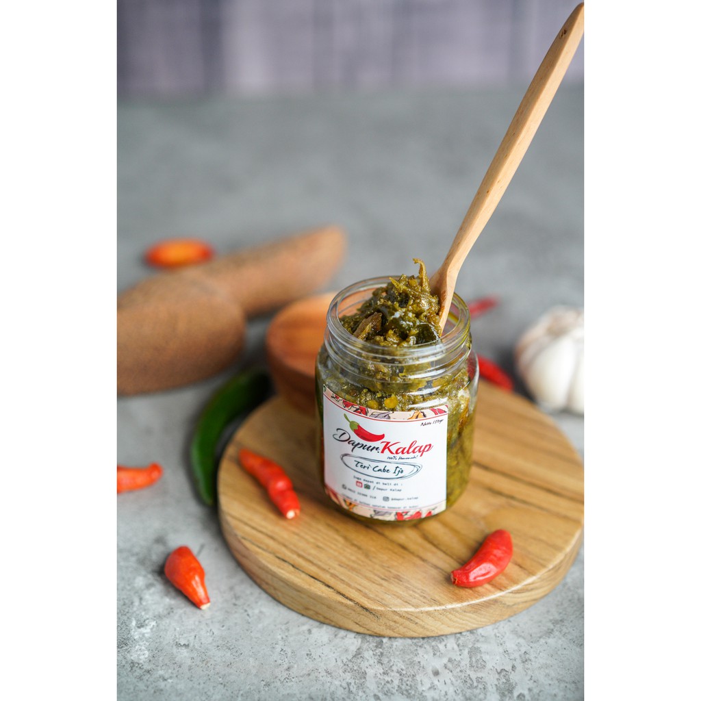 

Sambal Teri Cabe Ijo Hijau - Pedas Cabe Maknyuussss !
