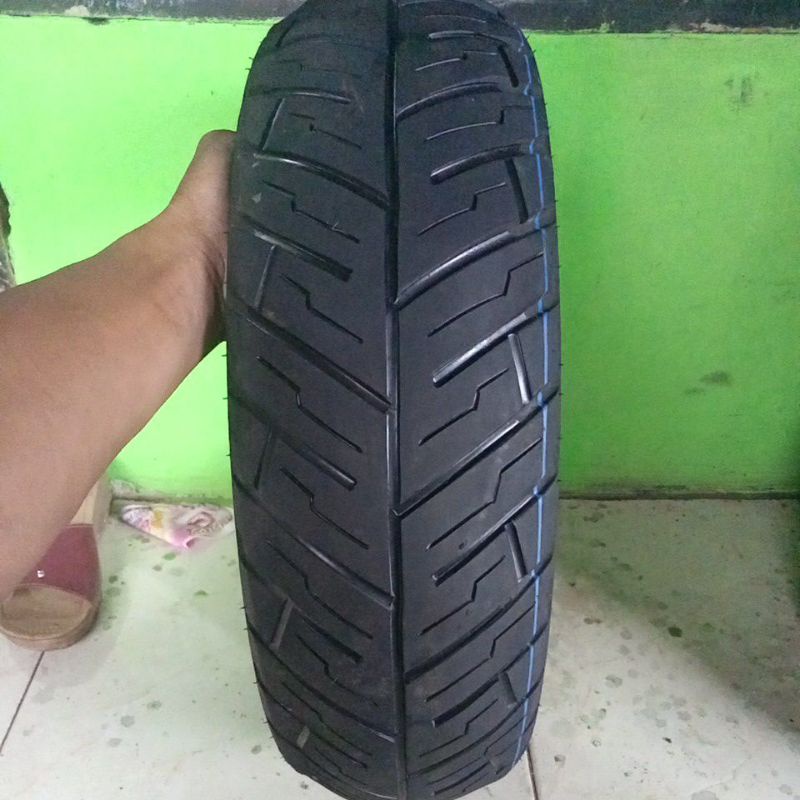 ban belakang motor nmax tubeles ring13 130/70 Michelin city grip ..