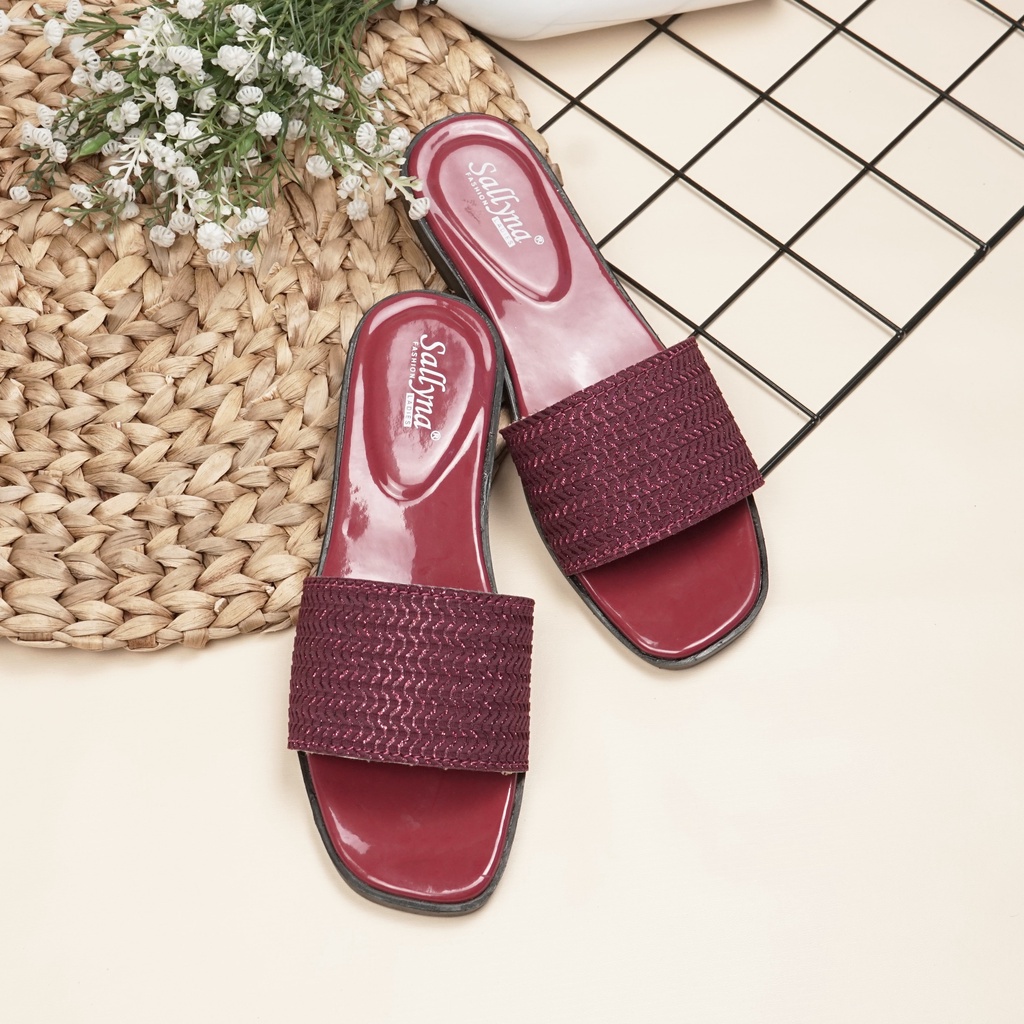 SALLYNA Sindi - Sandal Slop Flat Wanita-Maron