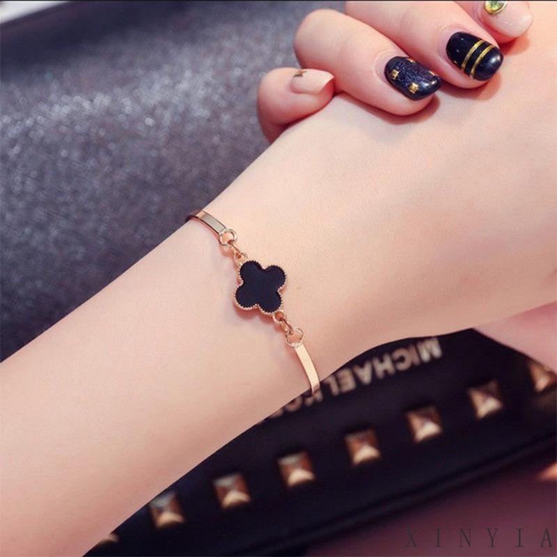 Xia.id Gelang Tangan Wanita Desain Daun Clover Simple