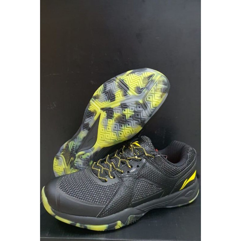 Sepatu lining cloud ace jojo spesial edition original