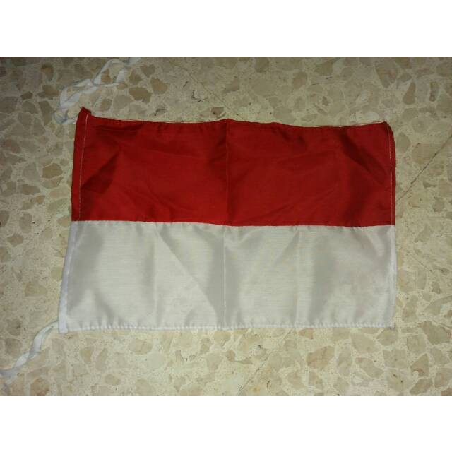 RPM     Bendera Merah putih Mobil Uk : 40 x 30cm