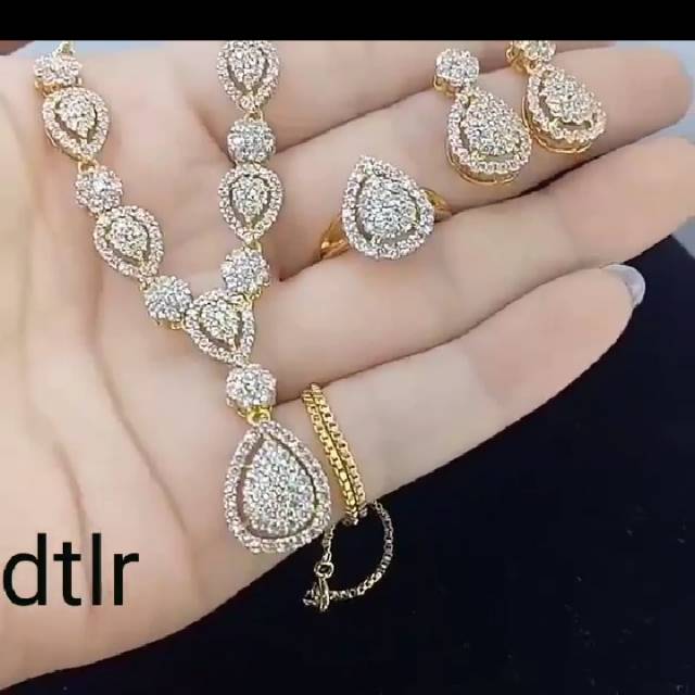 Set replika berlian eropa lapis mas 18k, mewah, awet, kinclong, tidak berkarat