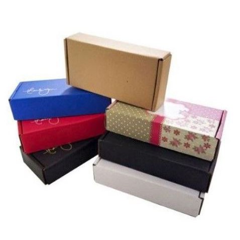

Box Brownis 20X10X4,5 Cm Kardus/Karton/Polos/Pizza/Hampers/Brownis/Gift Box/Natal/Packing Kardus