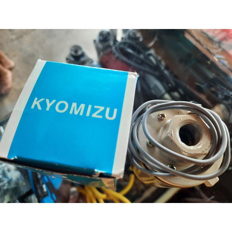 OTOMATIS POMPA AIR 1/4 LOBANG KECIL KYOMIZU
