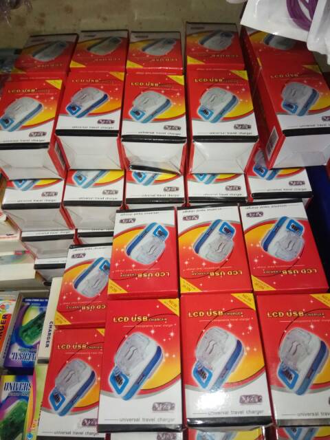 Dekstop Charger LCD Universal