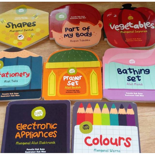 Buku Montessori boardbook. Boardbook anak