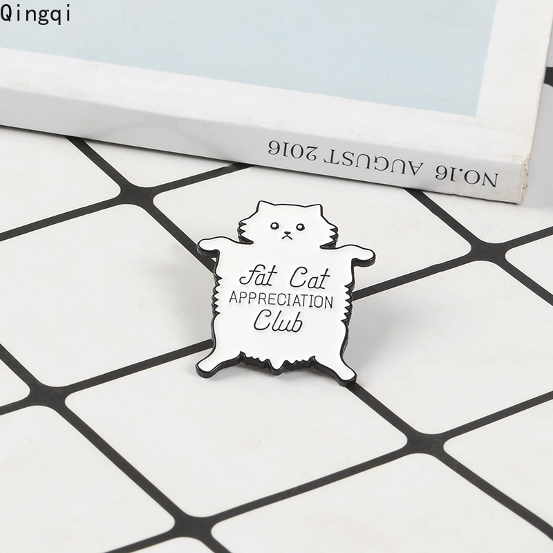 Bros Pin Enamel Desain Kartun Kucing Gemuk Berbulu Putih Untuk Kerah