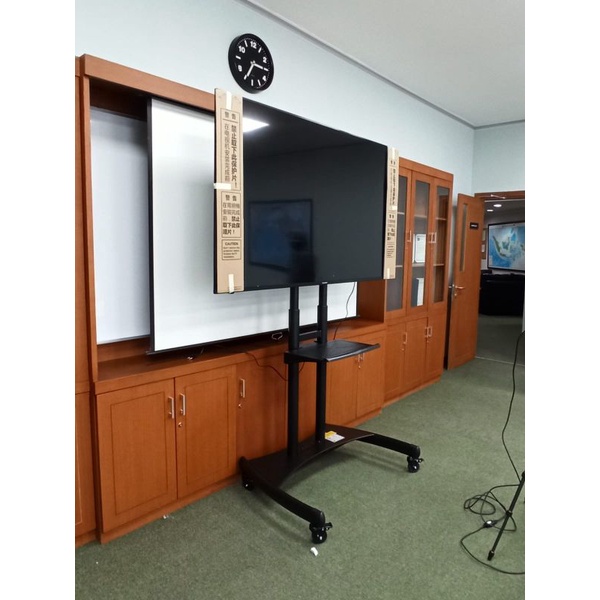 Bracket standing tv / Stand tv 50 - 80 inch AVA 1800