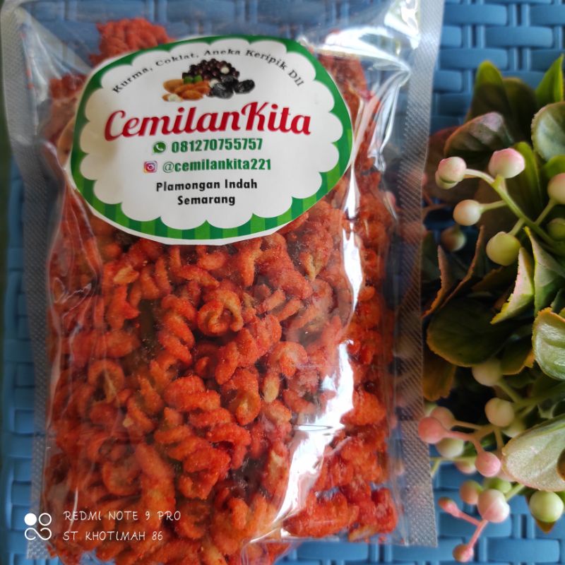

makaroni ulir pedas/makaroni enak