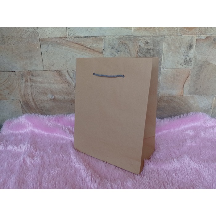 

Paper bag tas kertas polos cokelat ukuran 20x10x30 (20x30)