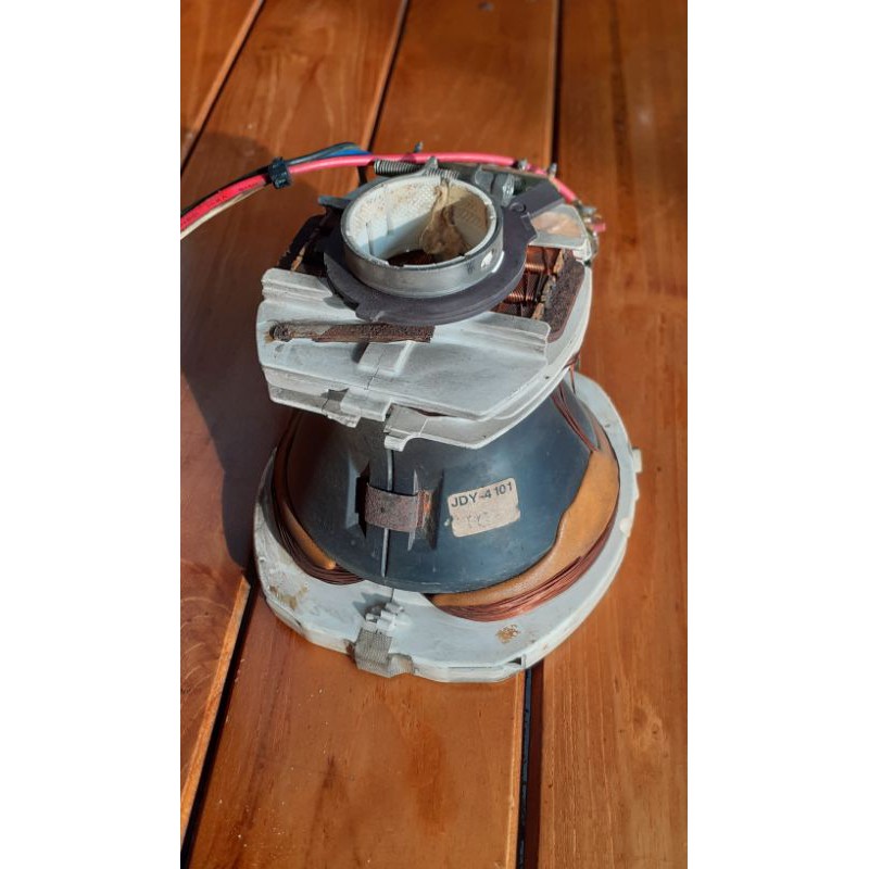 YOKE TV LEHER BESAR CABUTAN ORI