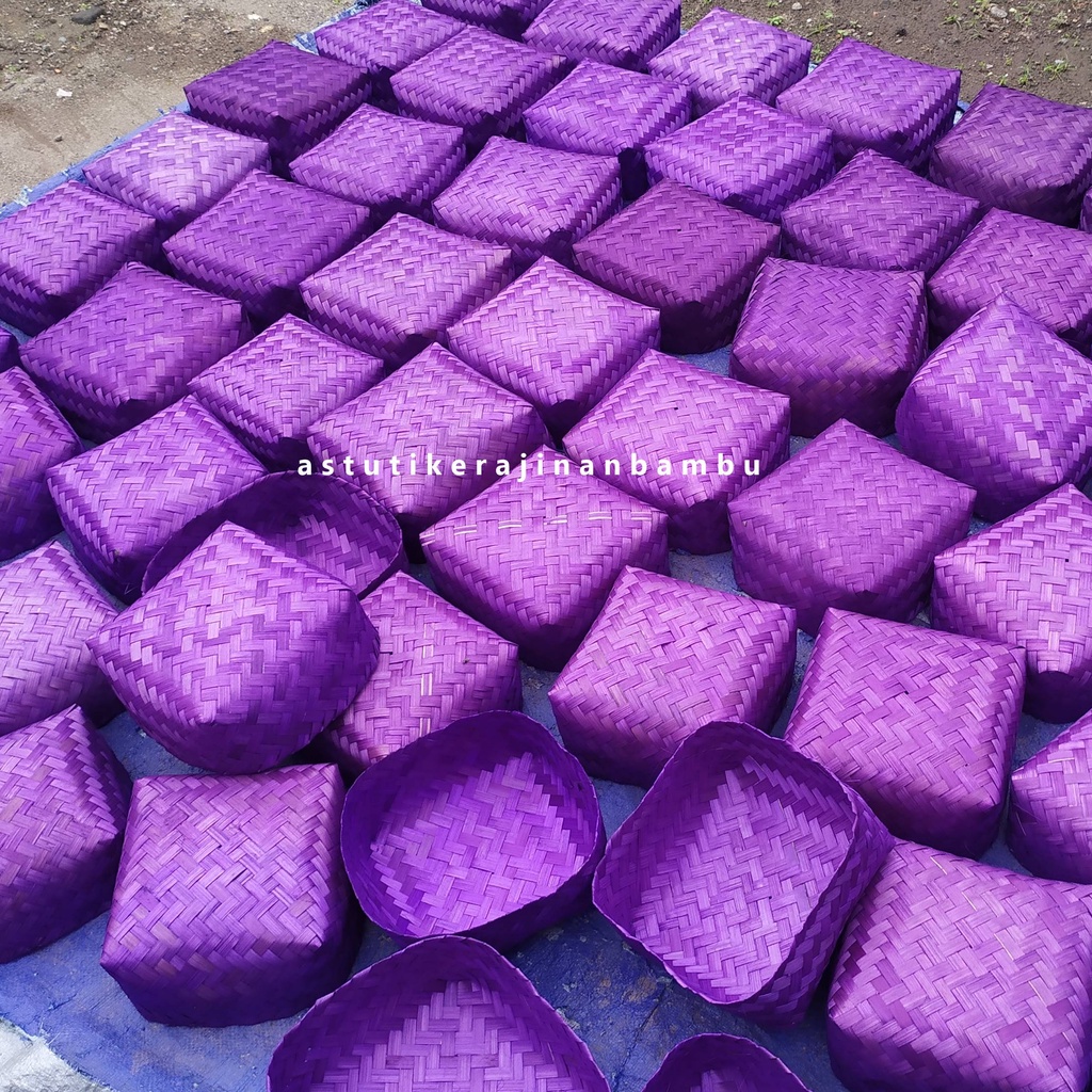 Besek Bambu Warna 22 x 22 cm/Besek Bambu Tradisional/Besek Bambu Berwarna/Besek Makanan