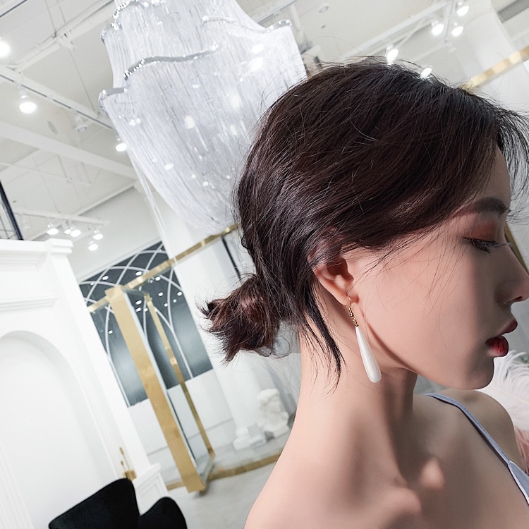 Premium Bahasa Perancis Mutiara air drop anting-anting panjang elegan anggun sederhana anting-anting