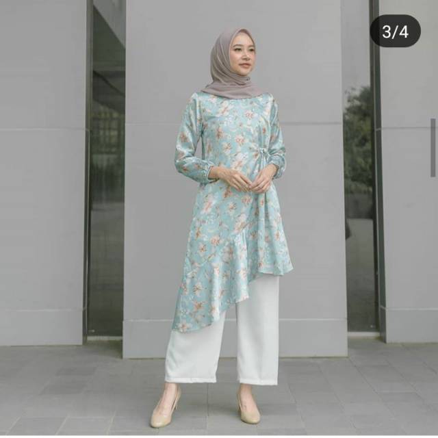 Aira Tunik by Kamila Wardrobe Sapphire S