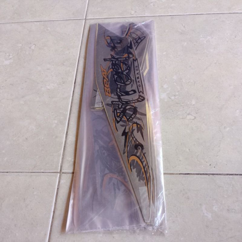 striping stiker les body Honda beat street 2022 silver bahan original