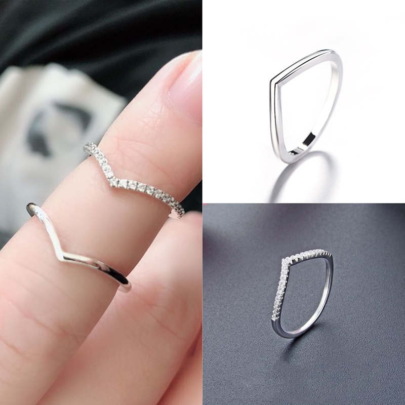 Cincin Sterling Silver 925 Bentuk V Hias Kristal Kubik Zirconia Mewah Berkilau Untuk Wanita