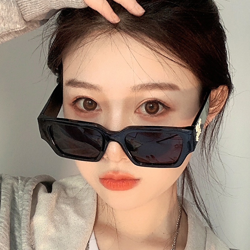 Ready Stock Square Kacamata Hitam Wanita Personality Snowflake Decorative Glasses Men and Women