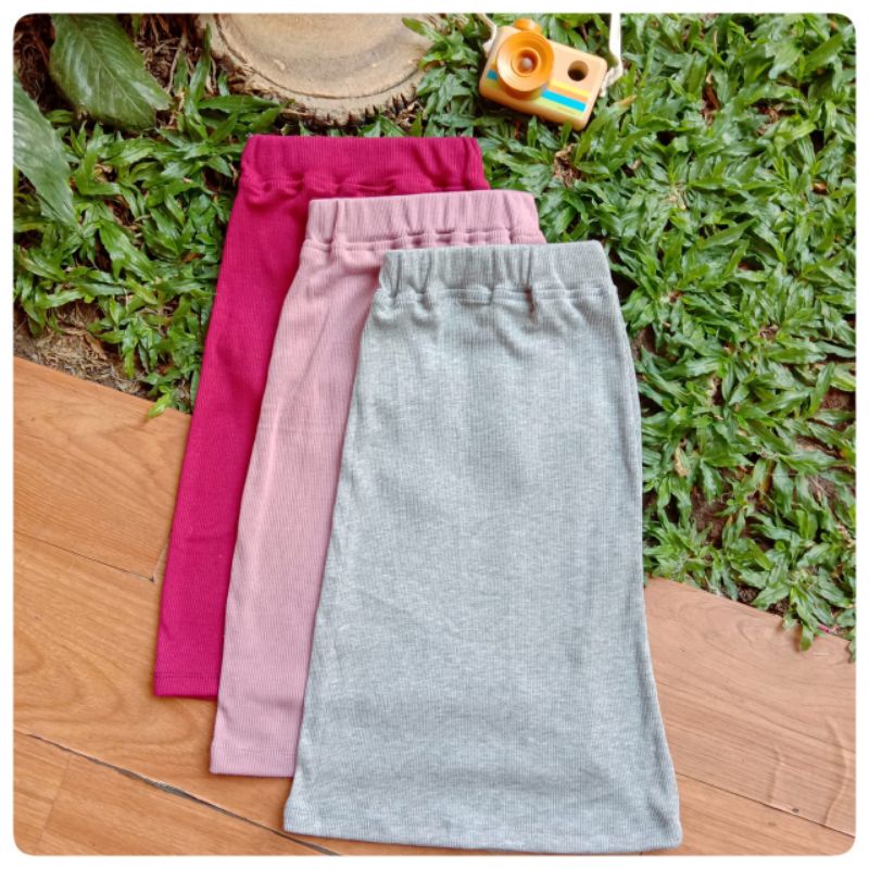 ROK SPAN ANAK PEREMPUAN BAHAN RIB