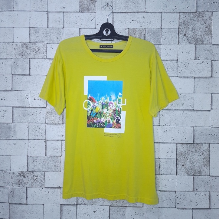 Tshirt 24 HOUR TELEVISION MIKA NINAGAWA warna kuning cerah Size fit to L