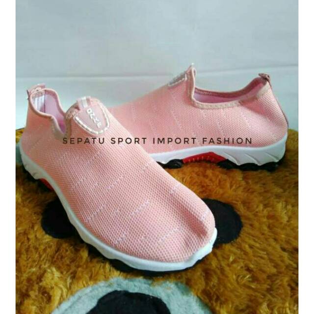CUCI GUDANG SEPATU SPORT IMPORT