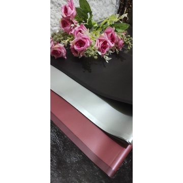 

paper flower wrapping/kertas buket bunga list 60x60cm