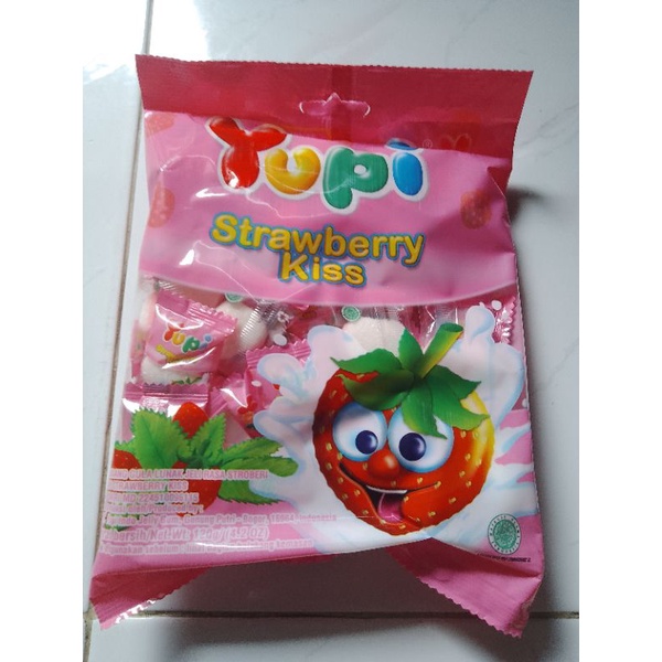 

Yupi Strawberry Kiss refill