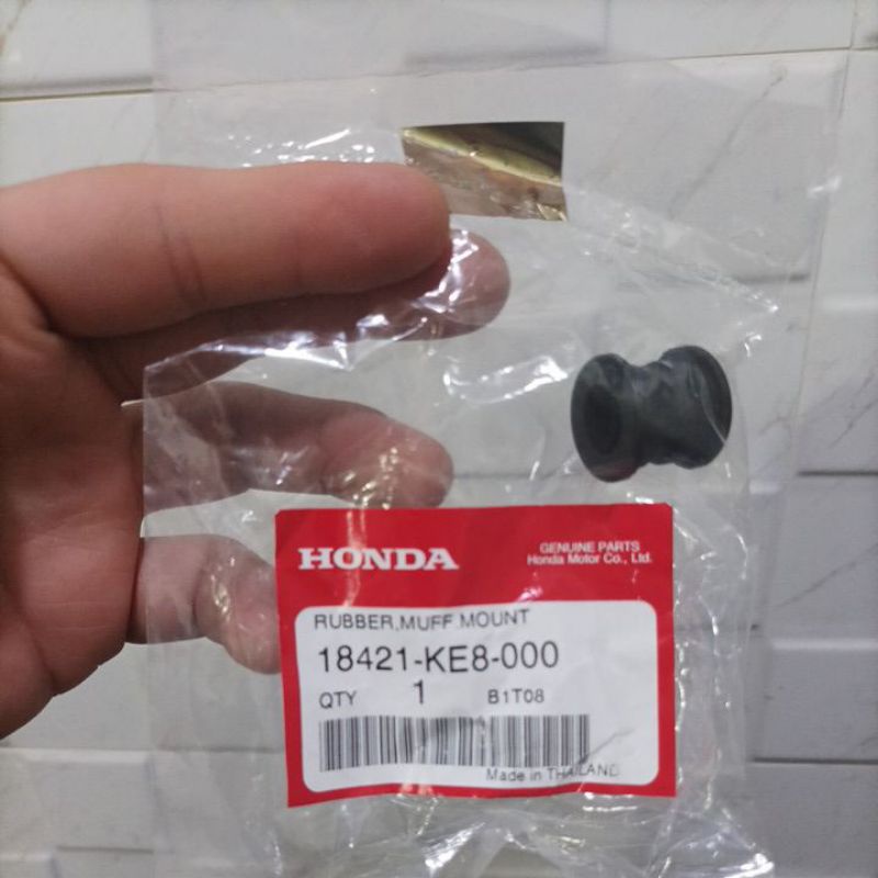 Karet Pegangan knalpot UNIVERSAL 18421 KE8 000 SUPRA GTR150 - SONIC - CS1 - CBR150 OLD KARBU