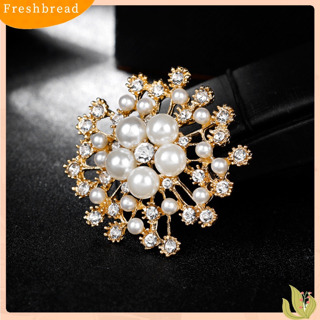 [ TERLARIS]Ladies Snowflake Faux Pearl Rhinestone Decor Brooch Pin Corsage Fashion Gift