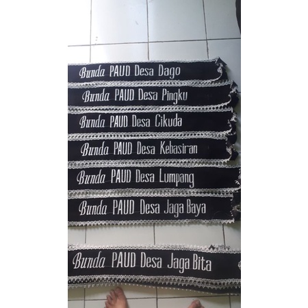 selempang wisuda renda shas wisuda selempang nama bordir( sehari jadi)