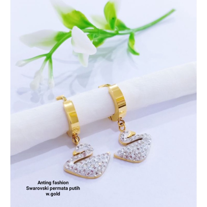 Anting-Anting swarovski
