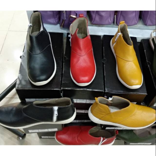 SEPATU BOOT WANITA KULIT ASLI