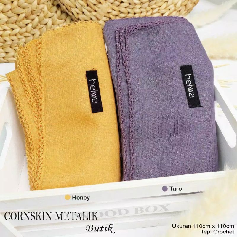 HIJAB SEGI EMPAT CORNSKIN METALIK BUTIK ANSANIA