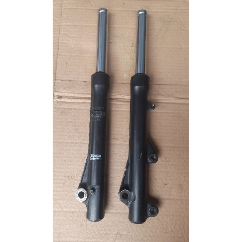 Shockbreaker Shock Skok Depan Vario 125 150 KZL Original